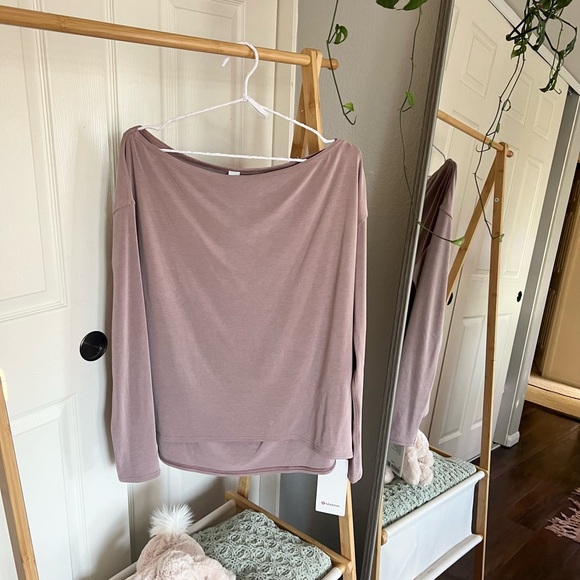 lululemon athletica Tops - NWT lululemon Drapey Softstreme off-the-shoulder long sleeve top- size M
